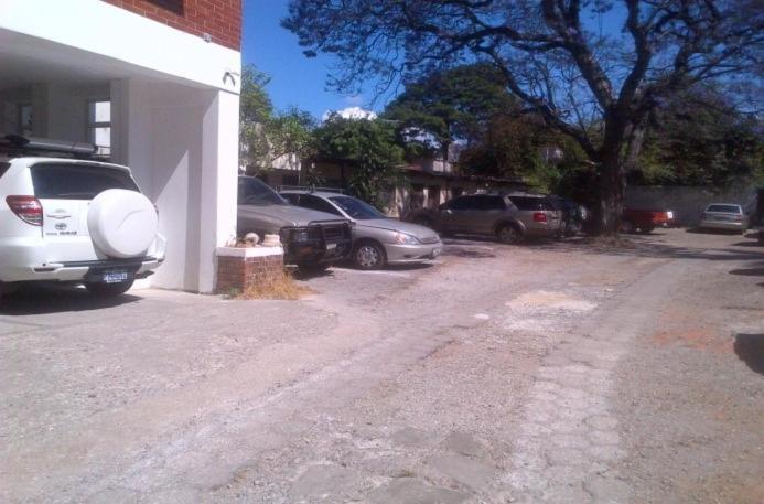 Apartamentos Comodos Cerca Del Aeropuerto Guatemalaváros Kültér fotó
